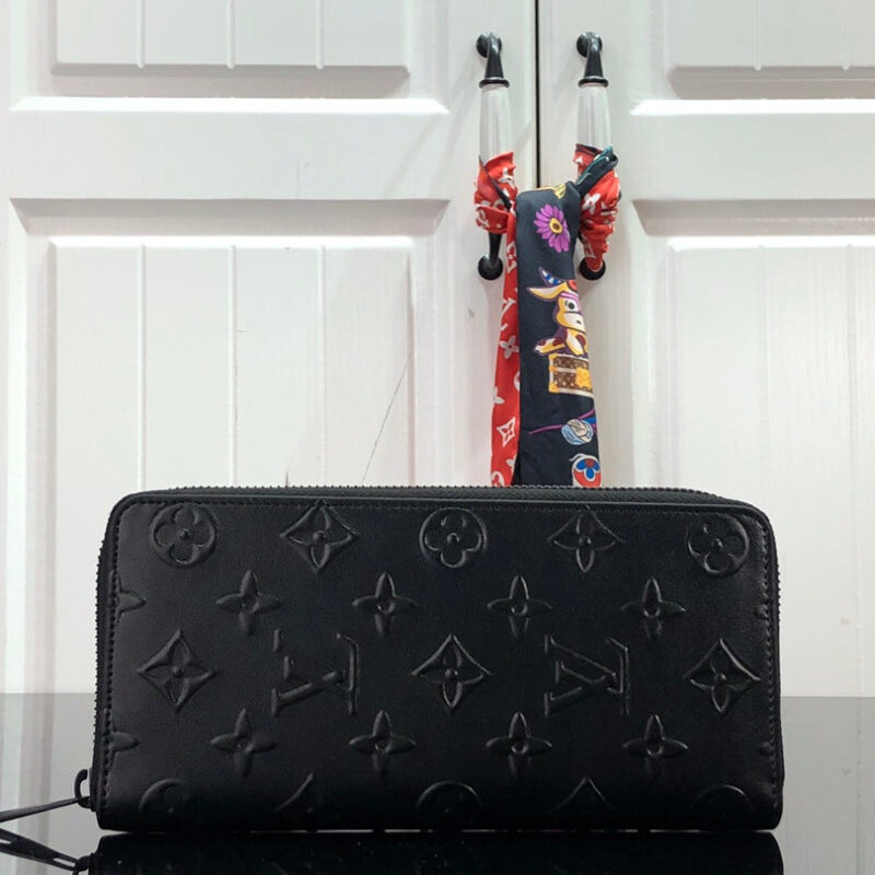 LV ZIPPY WALLET