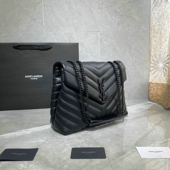 YSL MEDIUM LOULOU BAG IN QUILTED LEATHER