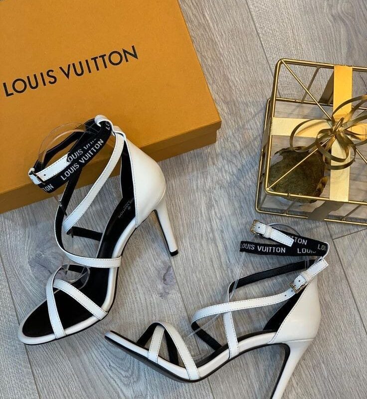Low-cut