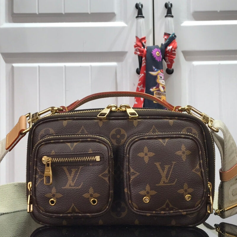 LV UTILITY BAG